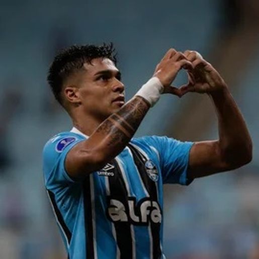 Com atuação instável, Grêmio bate Atlético Grau e segue 100% na Sul-Americana