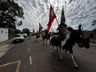 Tradicionalistas promovem cavalgada em homenagem ao Dia do Gaúcho em SMO
