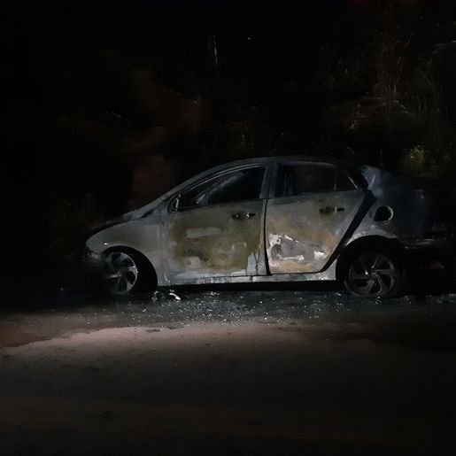 Veículo é destruído por incêndio na SC 386, em Iporã do Oeste