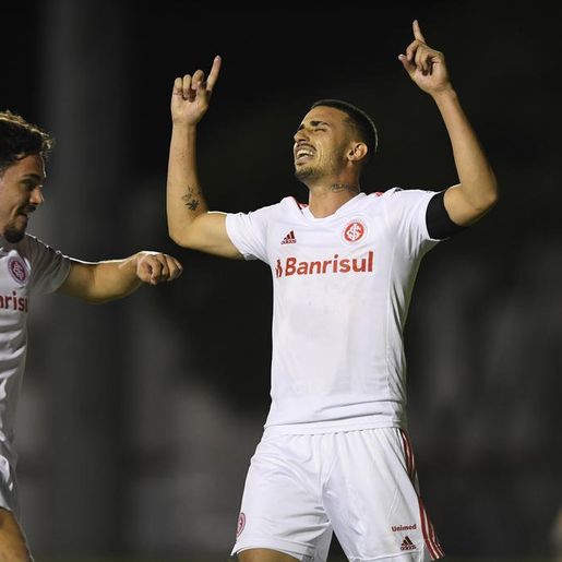Inter vence Vitória fora de casa e abre vantagem na Copa do Brasil