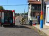 Motociclista fica ferido em colisão com carro no centro 