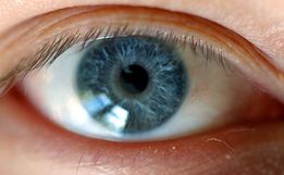 Pai orienta sobre cuidados com o diagnóstico de retinoblastoma