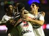 São Paulo vence de virada e empurra Grêmio para a zona de rebaixamento