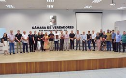 Câmara presta homenagem à CDL de SMO pelos 50 anos de fundação