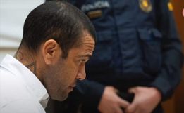 Daniel Alves é absolvido pela Justiça da Espanha em caso de estupro