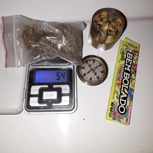 Polícia Militar apreende maconha e jovem de 22 anos deve comparecer em juízo