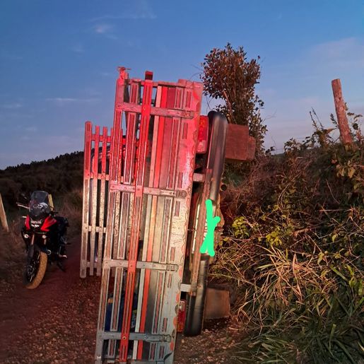 Colisão deixa dois feridos no interior de Campo Erê 