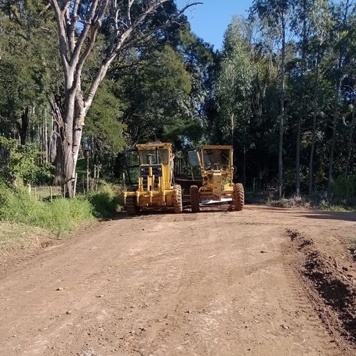 Secretaria de Infraestrutura faz recuperação de estradas em Anchieta