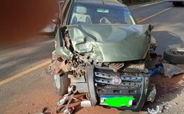 Colisão entre três veículos deixa dois motoristas feridos na SC 283, em Caibi 