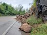 Vídeo: Desmoronamento de pedras é registrado na SC 386 em Mondaí