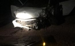 Veículo sai da pista e colide em árvore na SC 163 