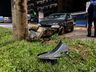 Jovem colide com carro em poste na Willy Barth em SMO