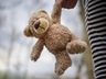 Criança de 6 anos vítima de estupro filma violência e idoso é preso em SC