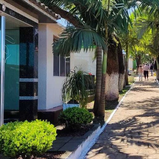 Feriado de Finados traz movimento ao cemitério São José e Almas