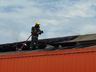 Incêndio em placas solares de depósito mobiliza bombeiros em Maravilha
