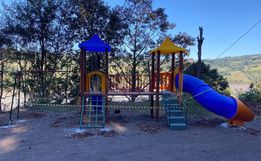 Prefeitura de Itapiranga instala parque infantil e academia ao ar livre