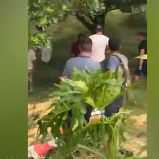 VÍDEO: Policial reage a ataque de faca e atira contra agressor 