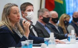 VÍDEO: Governadora reafirma compromisso com desenvolvimento em SC