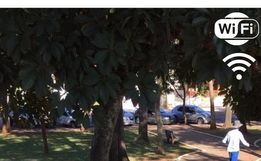 Administração de São José do Cedro instala internet gratuita na praça