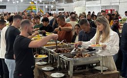 Festival do Frango e do Vinho reúne 1.400 pessoas em SMOeste
