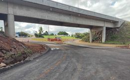 VÍDEO: empreiteira intensifica obras no trevo de acesso a São José do Cedro