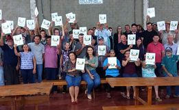 Administração Municipal inaugura asfalto e entrega escrituras no interior