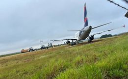 Saída de pista de avião em Chapecó leva ao cancelamento de 15 voos