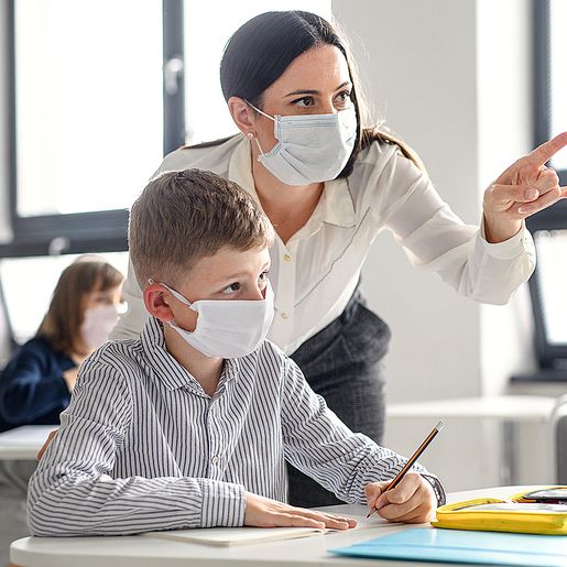 Professores terão 64 horas de capacitações para o volta às aulas
