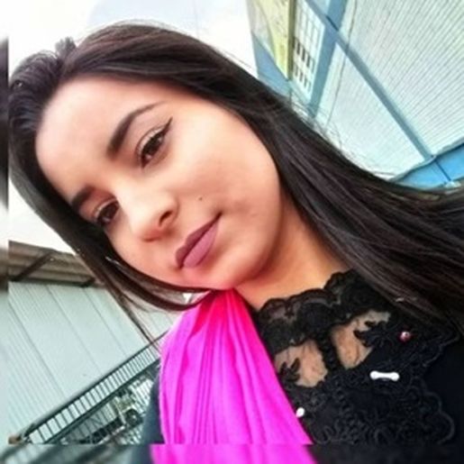 Jovem é encontrada morta, sem um braço e com partes das roupas queimadas