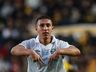 Grêmio marca no fim, vence o Criciúma em duelo direto e se afasta do Z-4