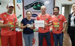 APAE de Iporã do Oeste recebe mais de R$ 7 mil oriundos de Ação Beneficente