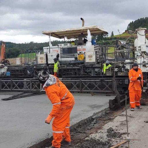 Máquina pavimentadora da BR-163 deve ficar parada por até dez dias; entenda