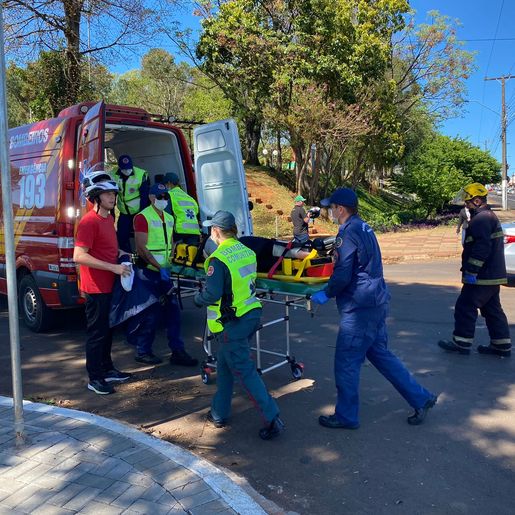 Sol atrapalha visão de motorista e causa acidente em São Miguel do Oeste 