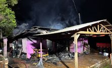 Incêndio destrói mecânica em Descanso e deixa proprietário ferido