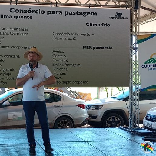 Palestras e atrações musicais marcam o último dia da Expo São João