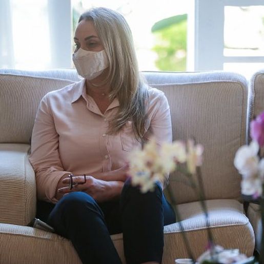 Governadora Daniela Reinehr testa positivo para Covid-19
