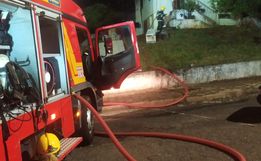 Incêndio destrói residência em São Lourenço do Oeste