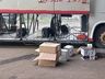 Ônibus com licenciamento atrasado é flagrado transportando descaminho em SMOeste