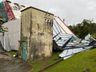 Temporal causa destelhamentos e derruba árvores em São Miguel do Oeste