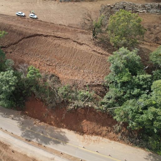 Movimentação de terra na SC-305 é monitorada pela Secretaria de Infraestrutura 