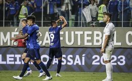Grêmio tem atuação fraca e perde para o Cruzeiro pelo Brasileirão