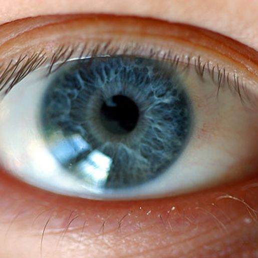 Pai orienta sobre cuidados com o diagnóstico de retinoblastoma