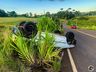 Ocupantes abandonam veículo após capotamento na SC-492 em Bandeirante 