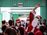 Crianças recebem presentes do Natal Solidário em São Miguel do Oeste