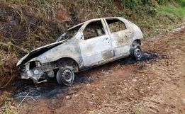 Incêndio em automóvel é registrado no interior de Iporã do Oeste 