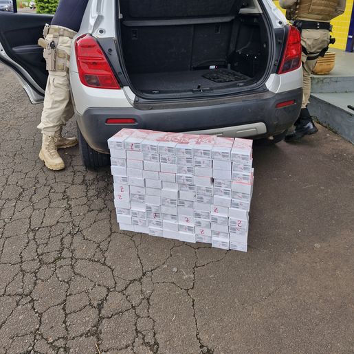 Homens são presos por contrabando de celulares na Operação Minerva