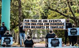 VÍDEO: Setor de eventos e artistas realizam manifestação pedindo a retomada