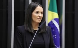 Morre a deputada mato-grossense Amália Barros