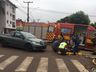 Mulher fica ferida em colisão entre carro e moto