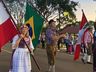 Alegria, chopp e muita música: Lª Presidente Becker abre a 43ª Oktoberfest